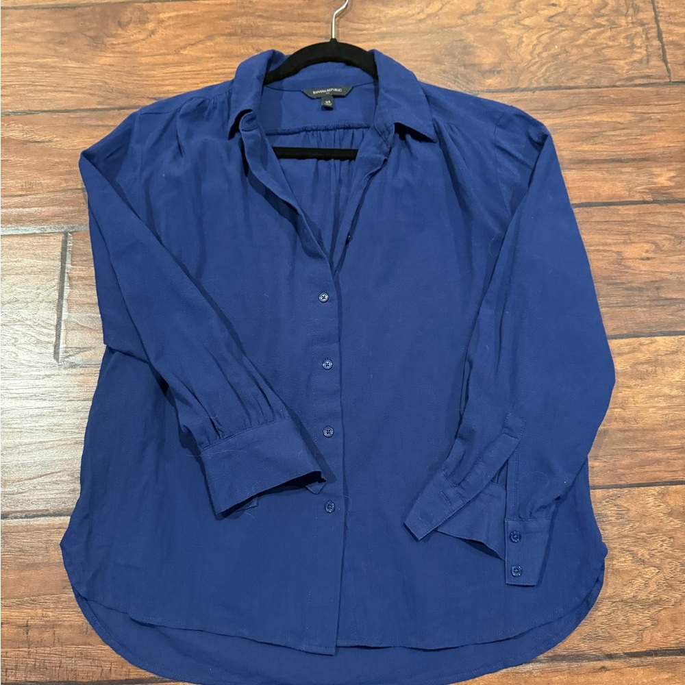 Banana Republic Navy Button-Up Blouse (XS)